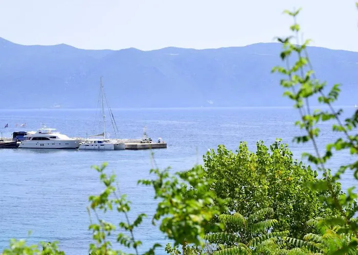Seaside In Agia Effimia