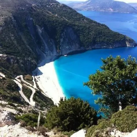 Seaside In Agia Effimia アパート *